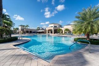 VALENCIA POINTE 3 - Residential Lease