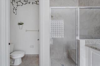 VALENCIA POINTE 3 - Residential Lease