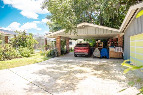 A home in Avon Park