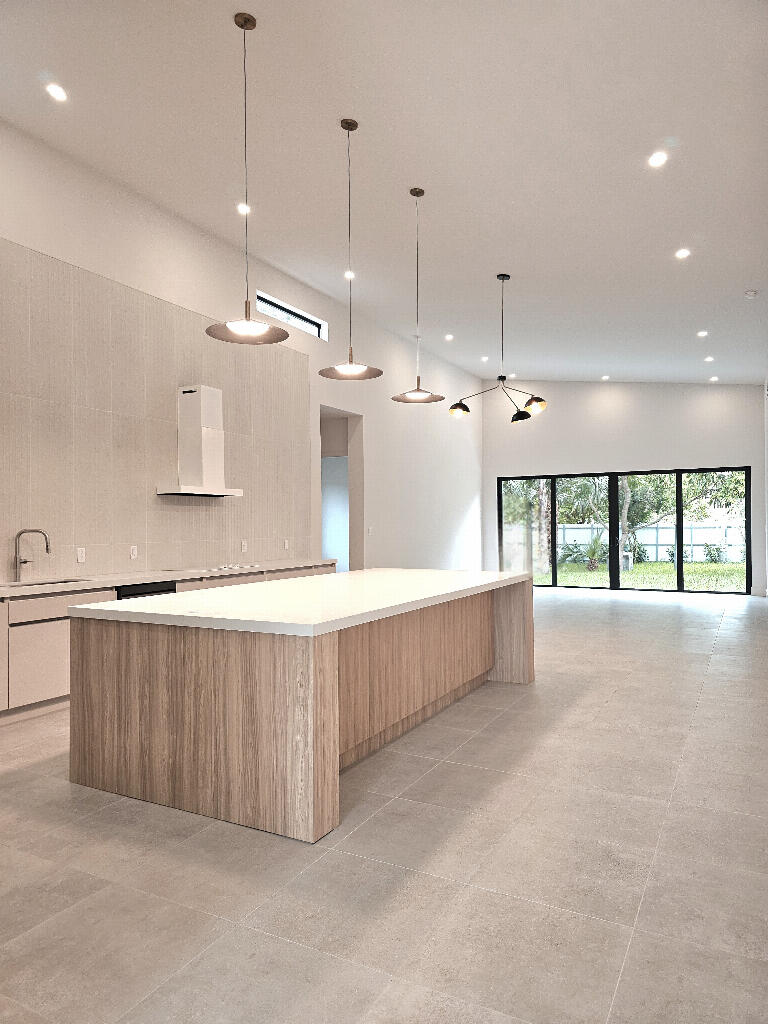 131 Miami Gardens Road