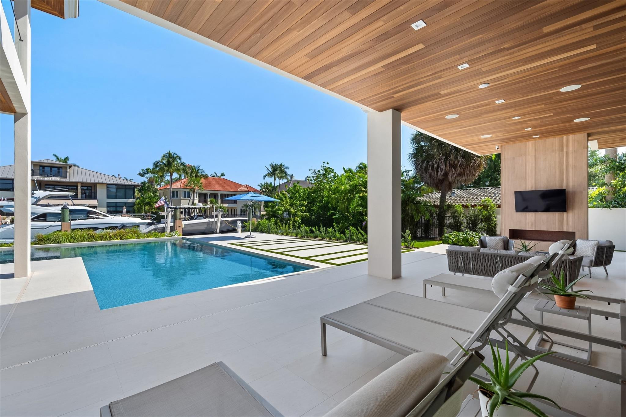 Seven Isles - Residential