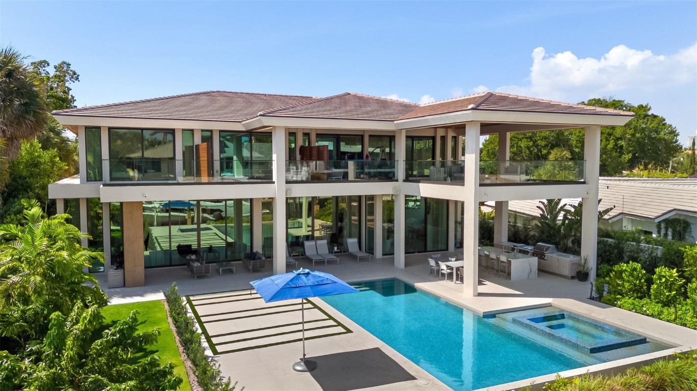 Seven Isles - Residential