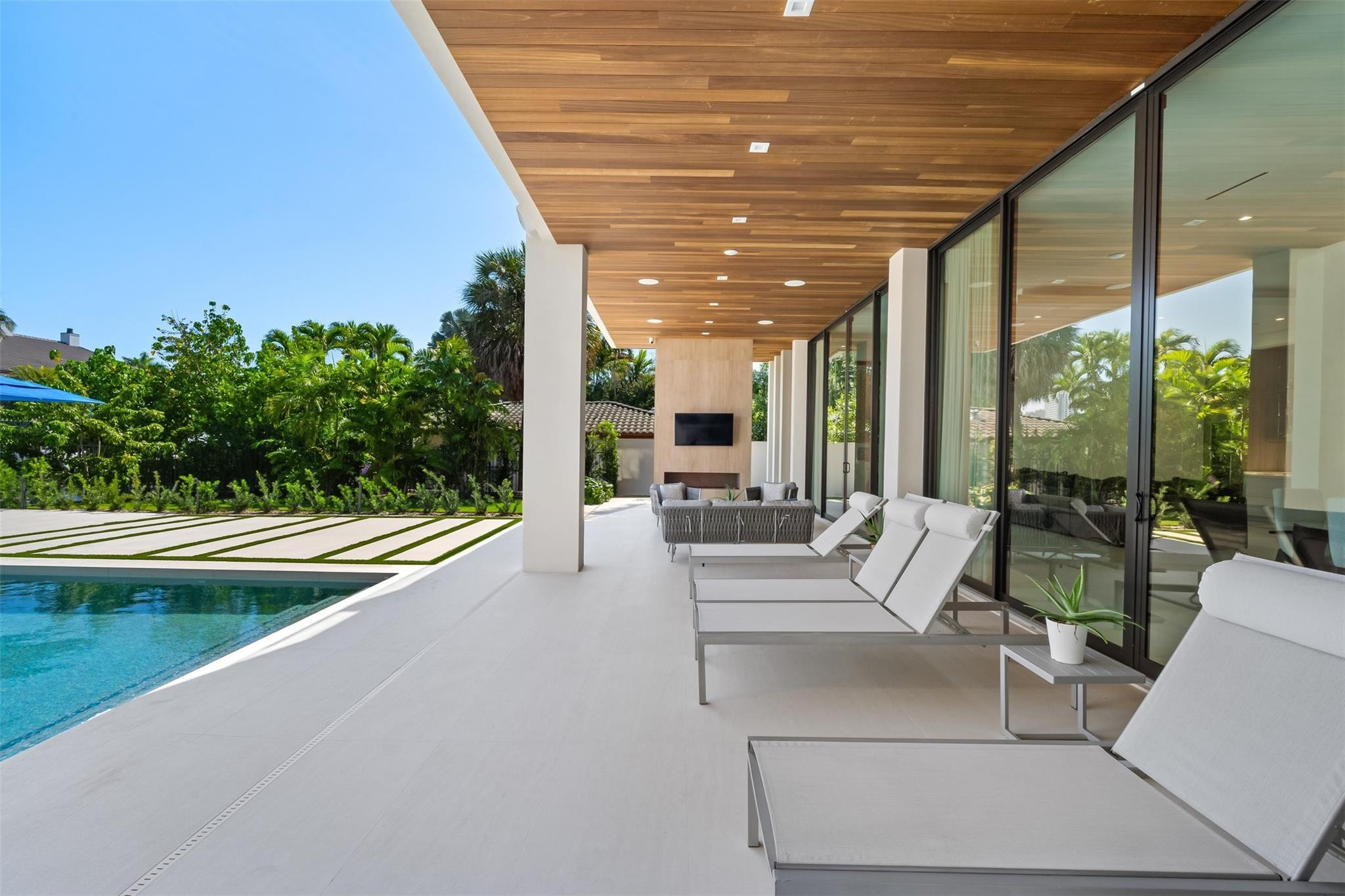 Seven Isles - Residential