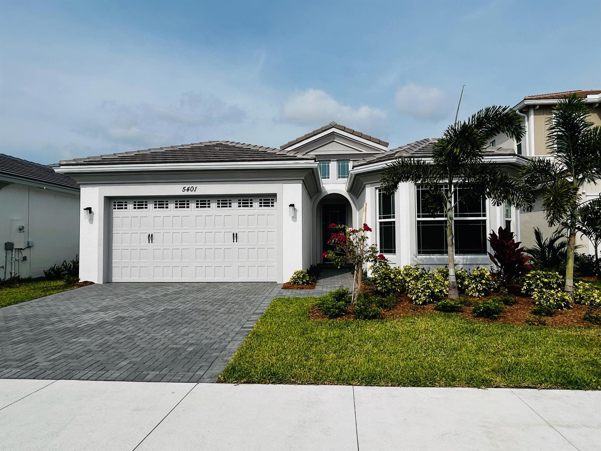 5401 Pecan Drive