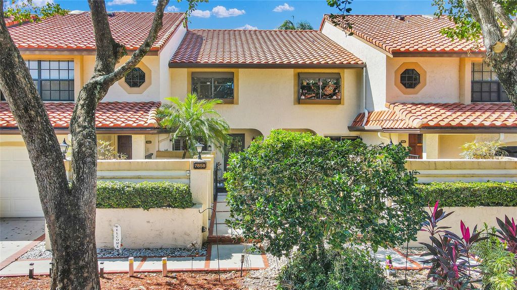 Photo of 7858 La Mirada Dr #7858, Boca Raton, FL 33433 (MLS # F10405776)