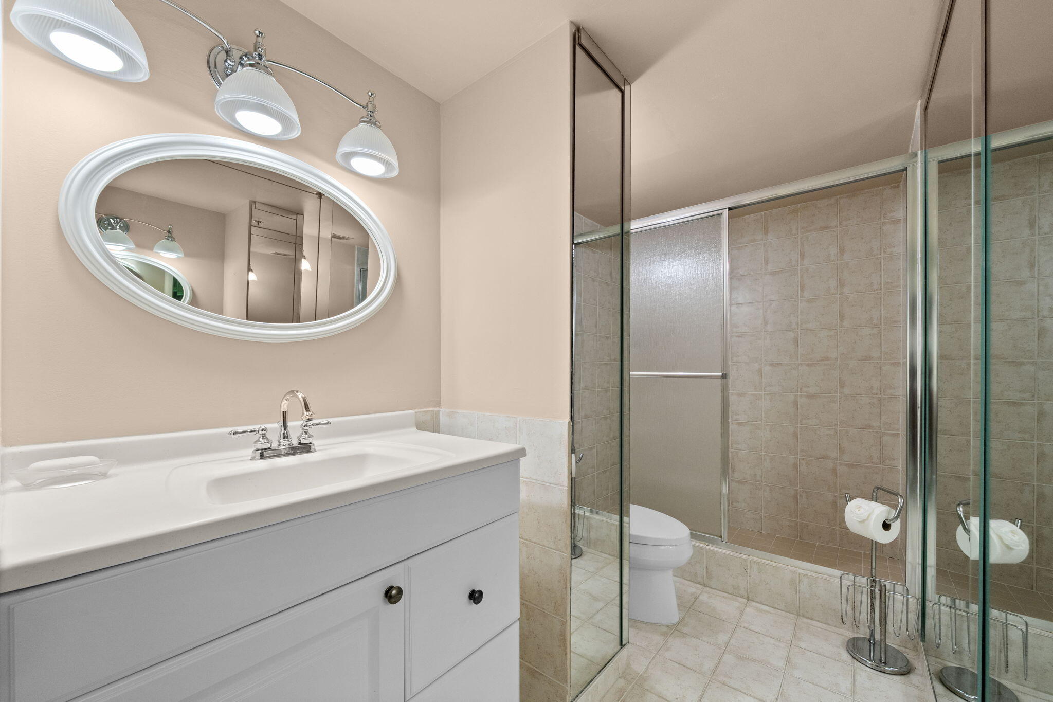 HILLCREST EAST NO 26 CONDO - Residential