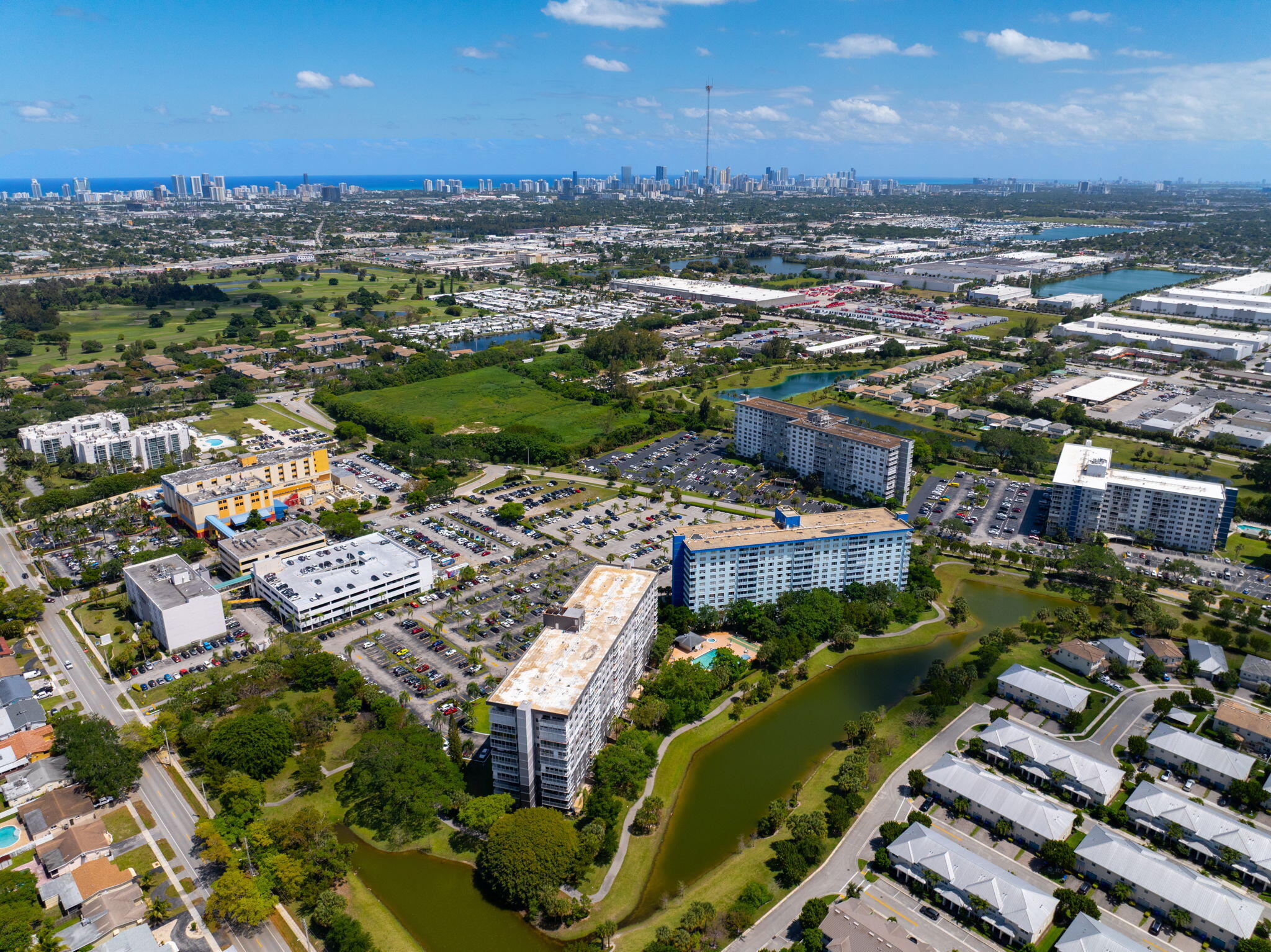 HILLCREST EAST NO 26 CONDO - Residential