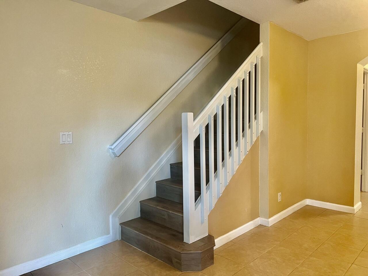 2920 HIDDEN HILLS Road 1304