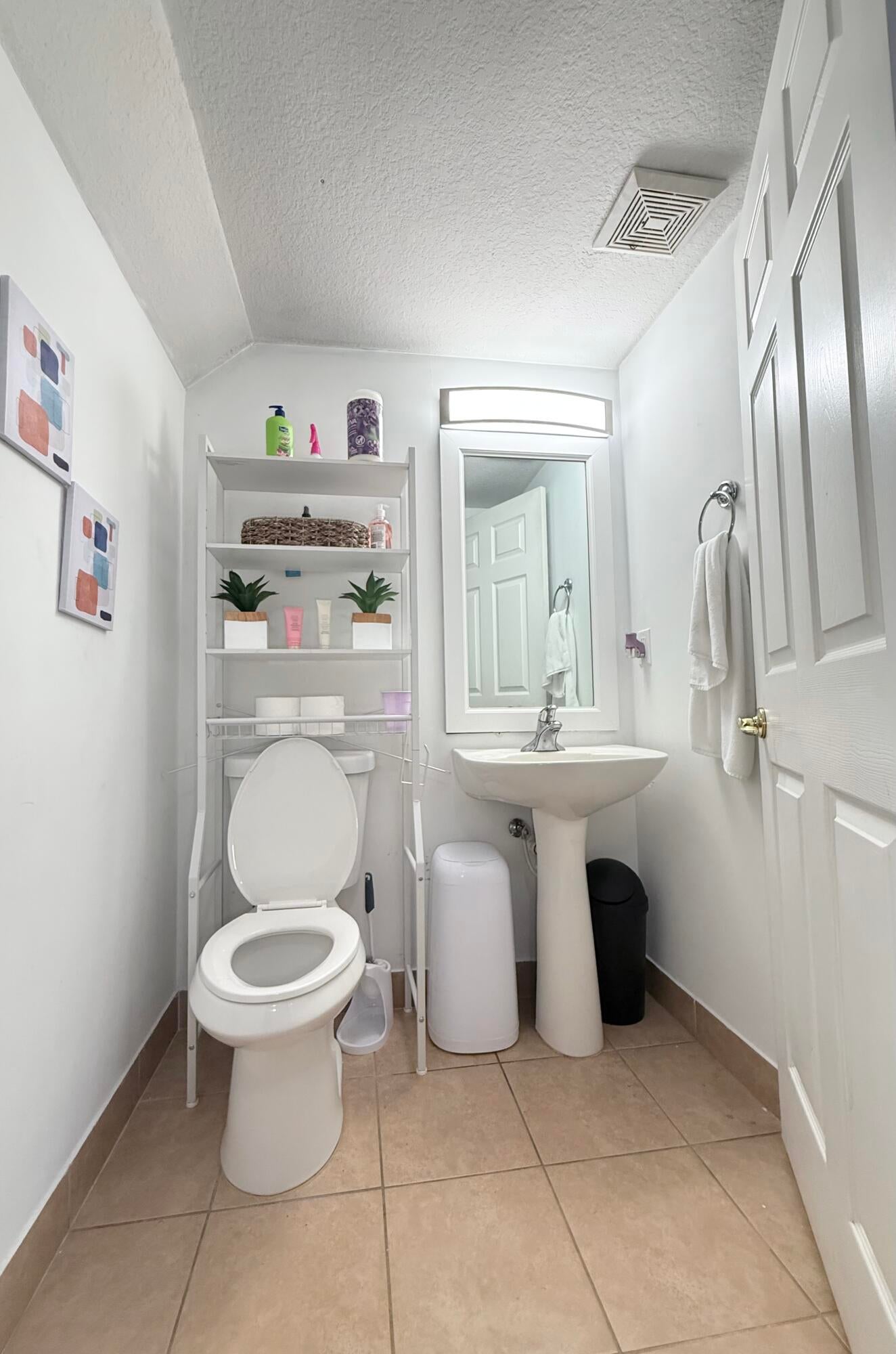 2920 HIDDEN HILLS Road 1304