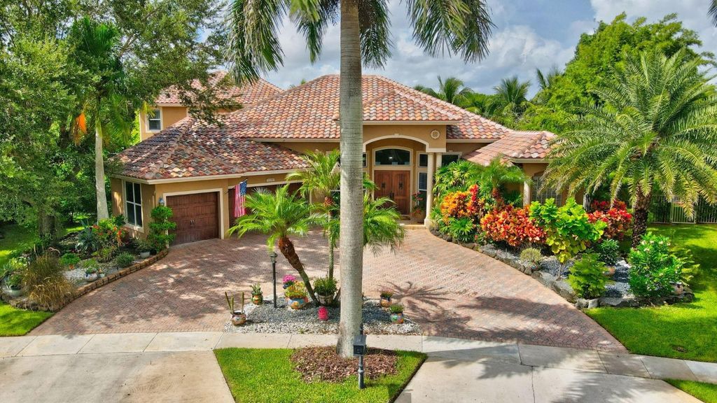 Photo of 21792 Marigot Drive, Boca Raton, FL 33428 (MLS # F10461940)