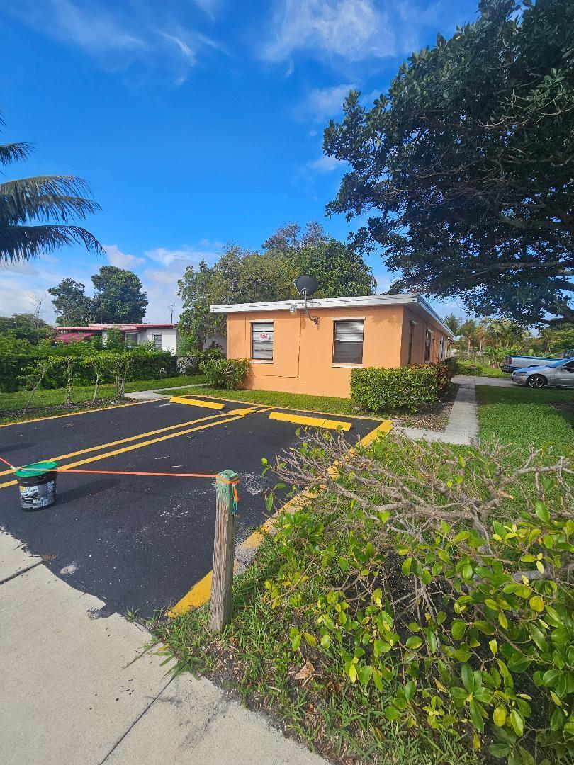 800 NW 1st Street