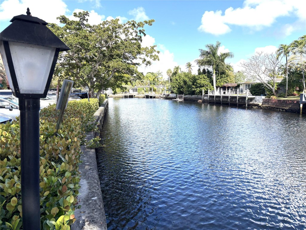 Lauderdale Tennis Club - Residential