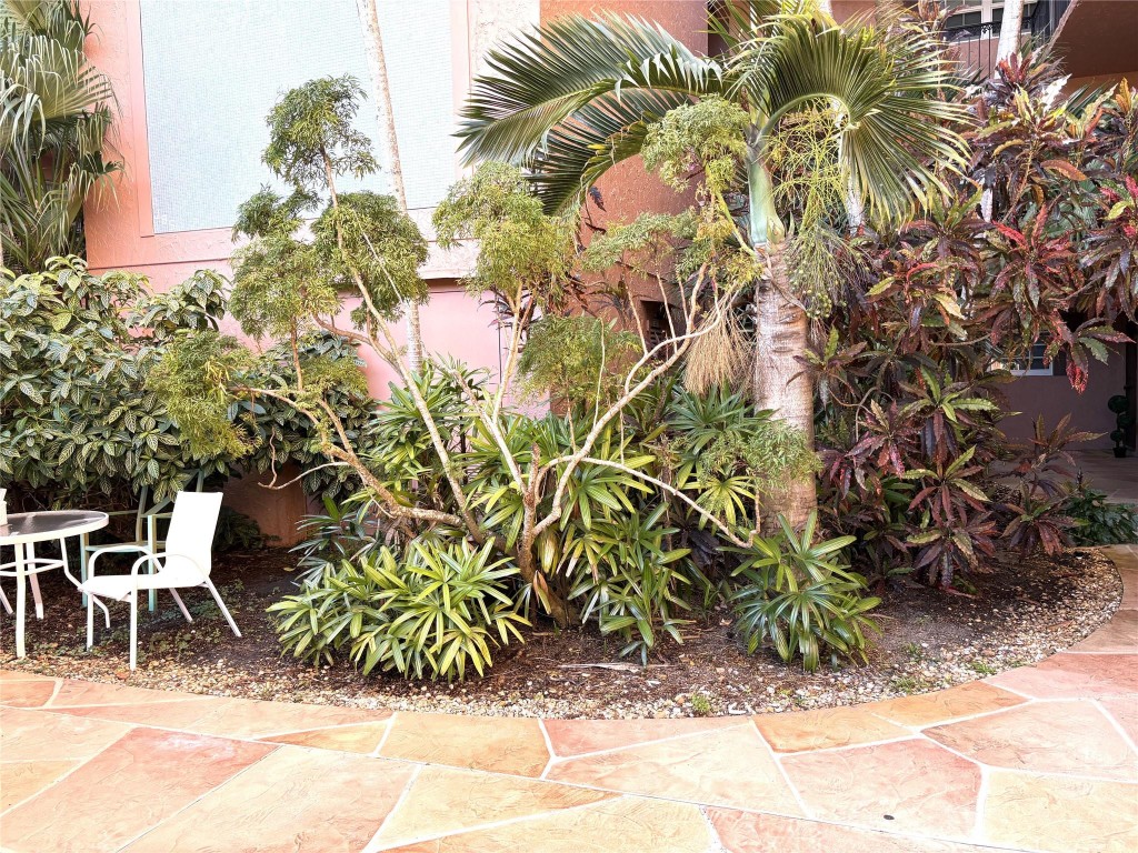 Lauderdale Tennis Club - Residential