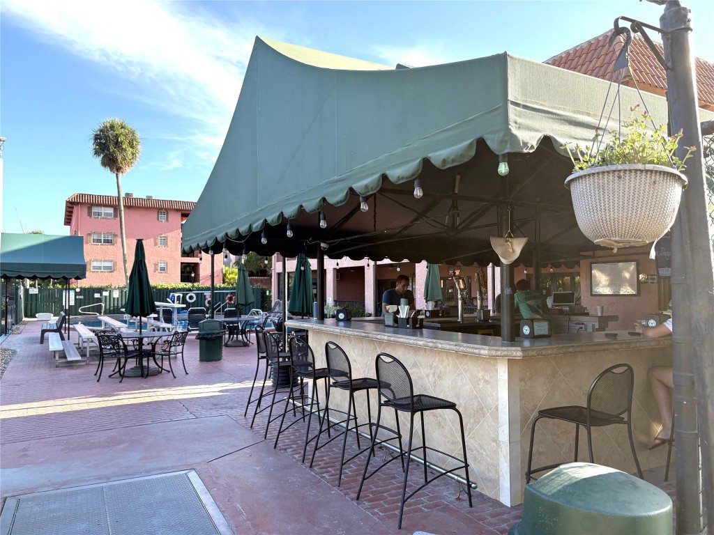 Lauderdale Tennis Club - Residential