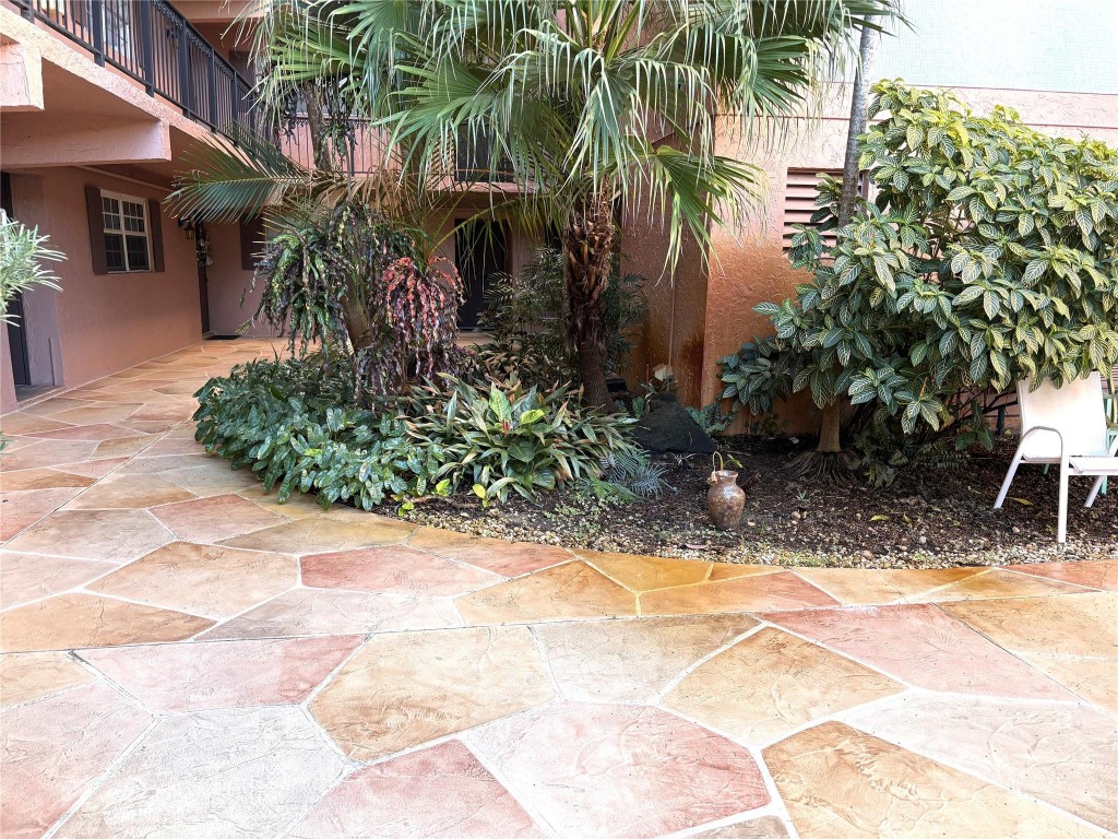 Lauderdale Tennis Club - Residential