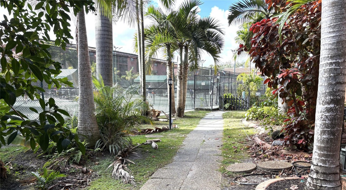 Lauderdale Tennis Club - Residential