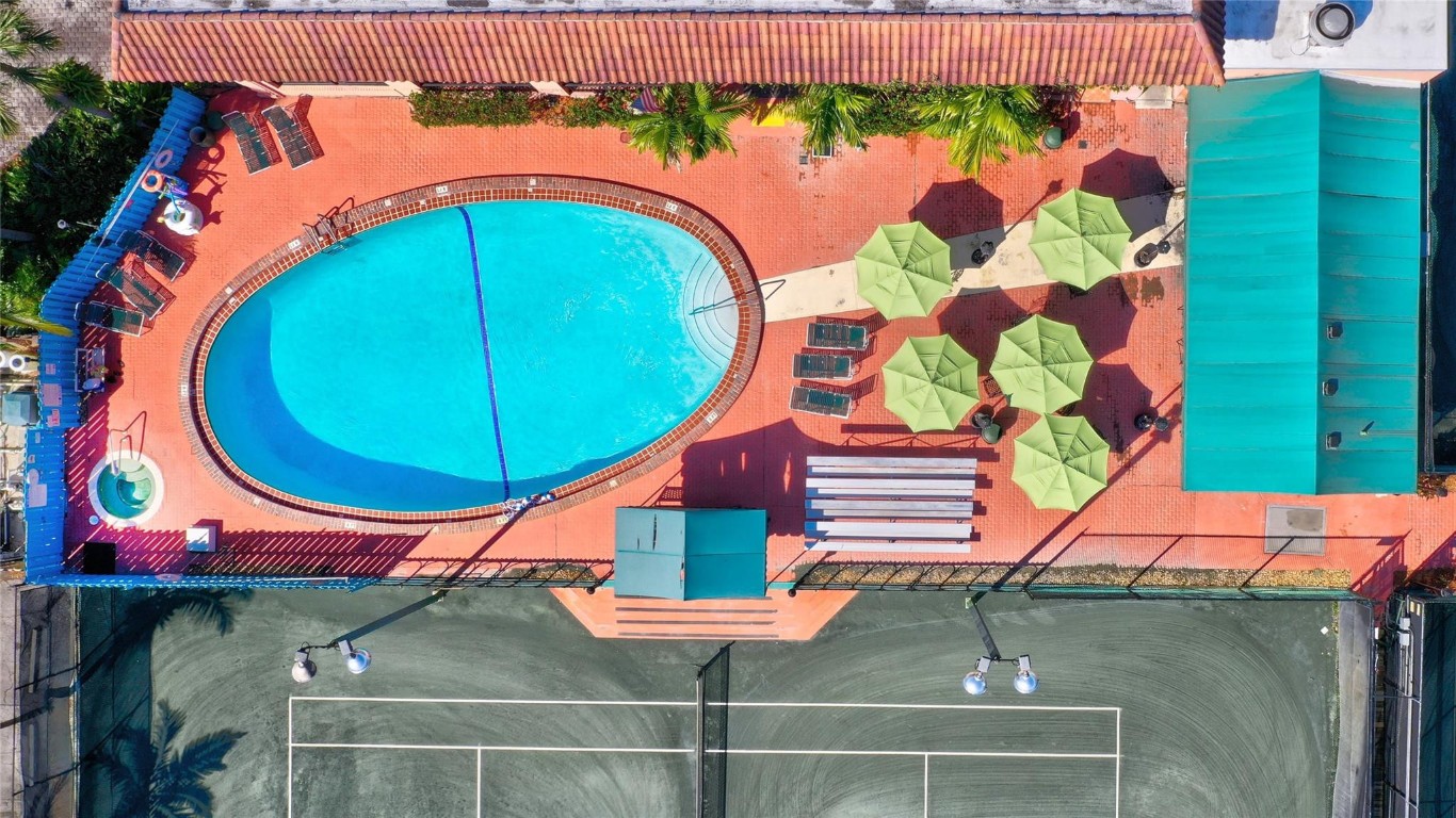 Lauderdale Tennis Club - Residential