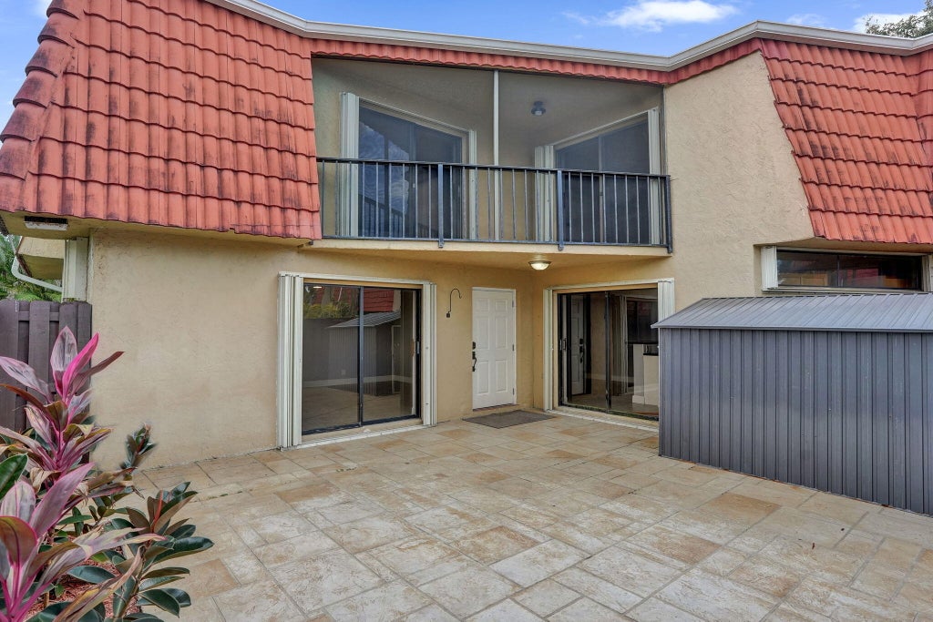 Photo of 22970 OXFORD Place #A, Boca Raton, FL 33433 (MLS # B26082926)