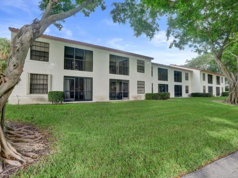 Tiny photo for 300 Palmwood Place #P206, Boca Raton, FL 33431 (MLS # B26088863)