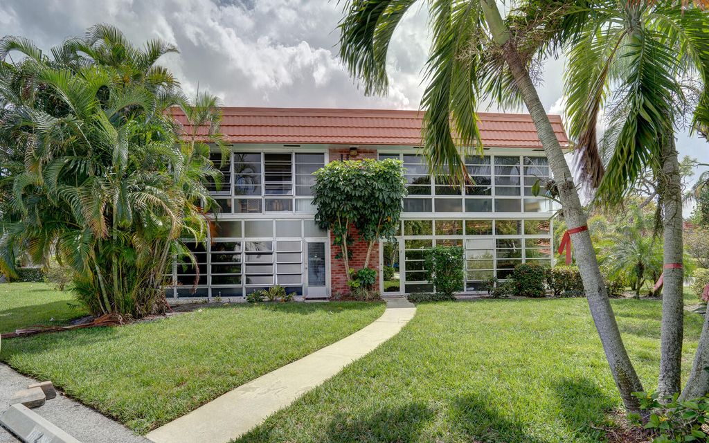 Photo of 2600 SE Ocean Boulevard #Jj-2, Stuart, FL 34996 (MLS # R10786628)