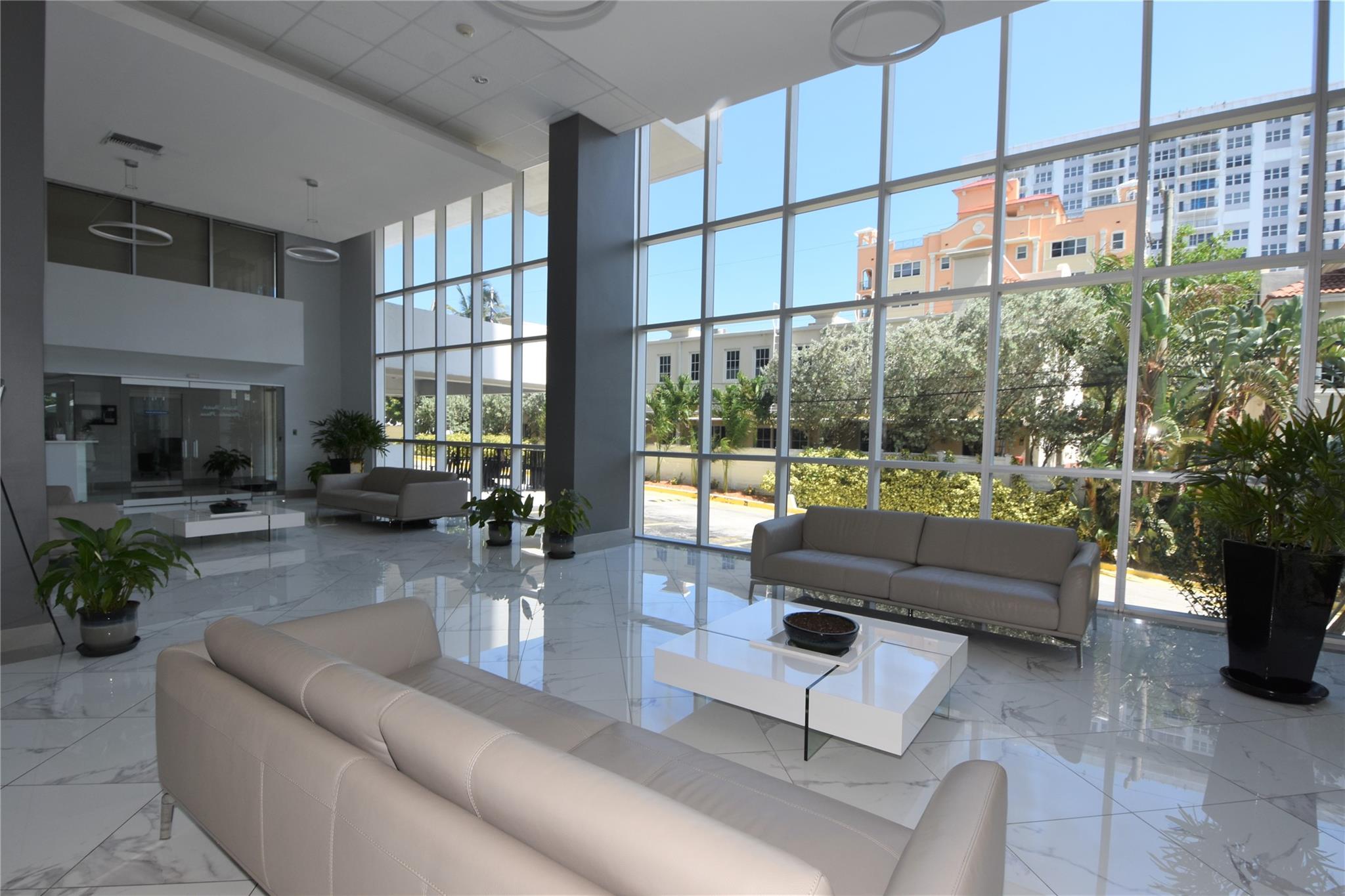 525 N Ocean Blvd 522