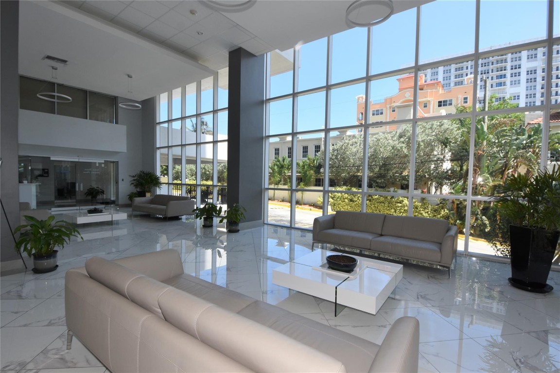 525 N Ocean Boulevard 522