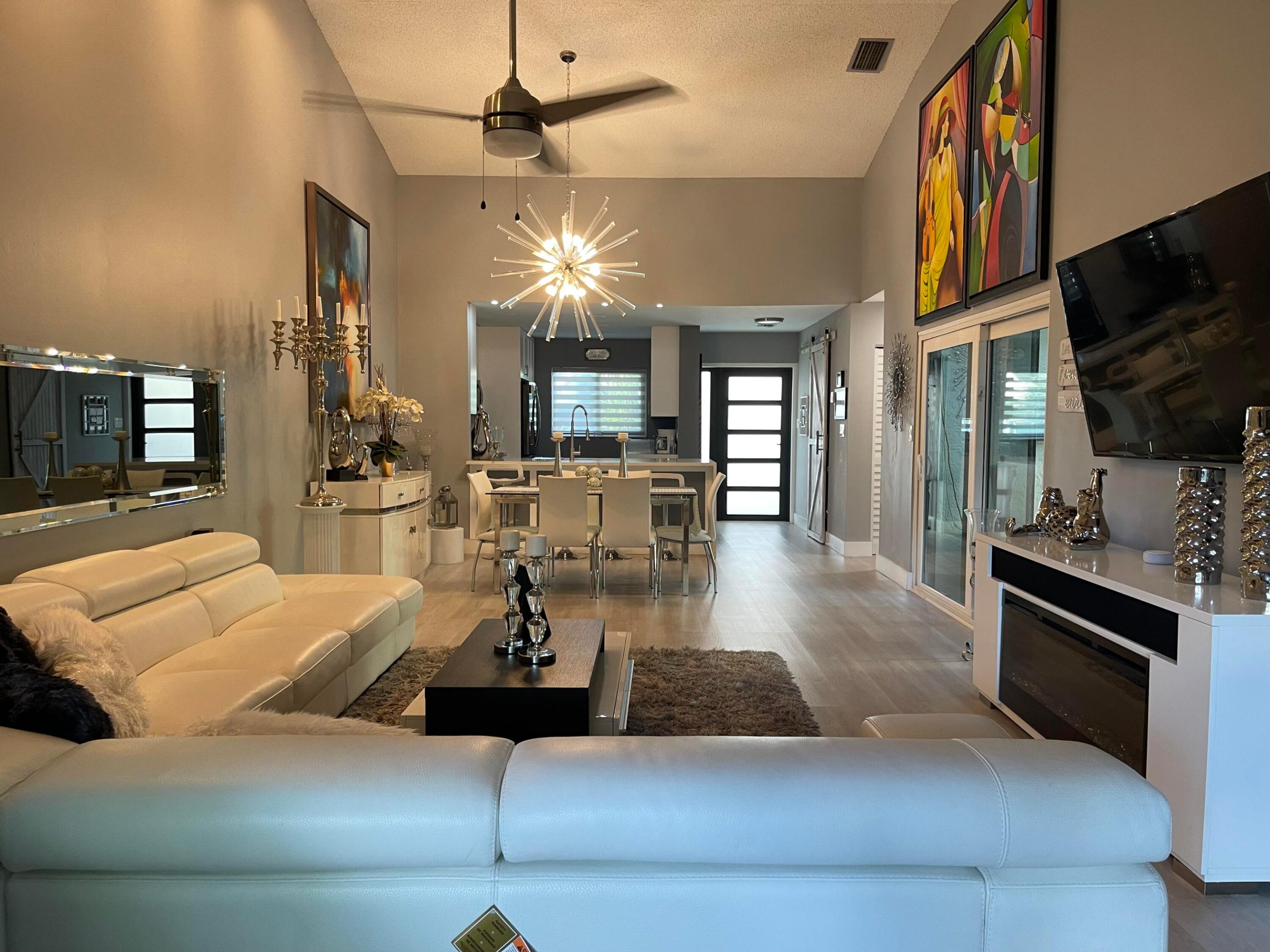 HAMMOCKS AT COCONUT CREEK - Residential