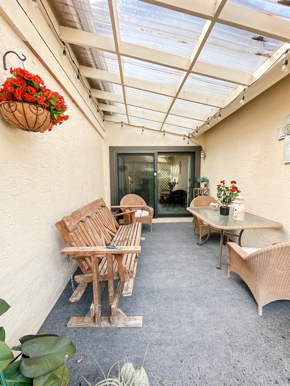 HAMMOCKS AT COCONUT CREEK - Residential