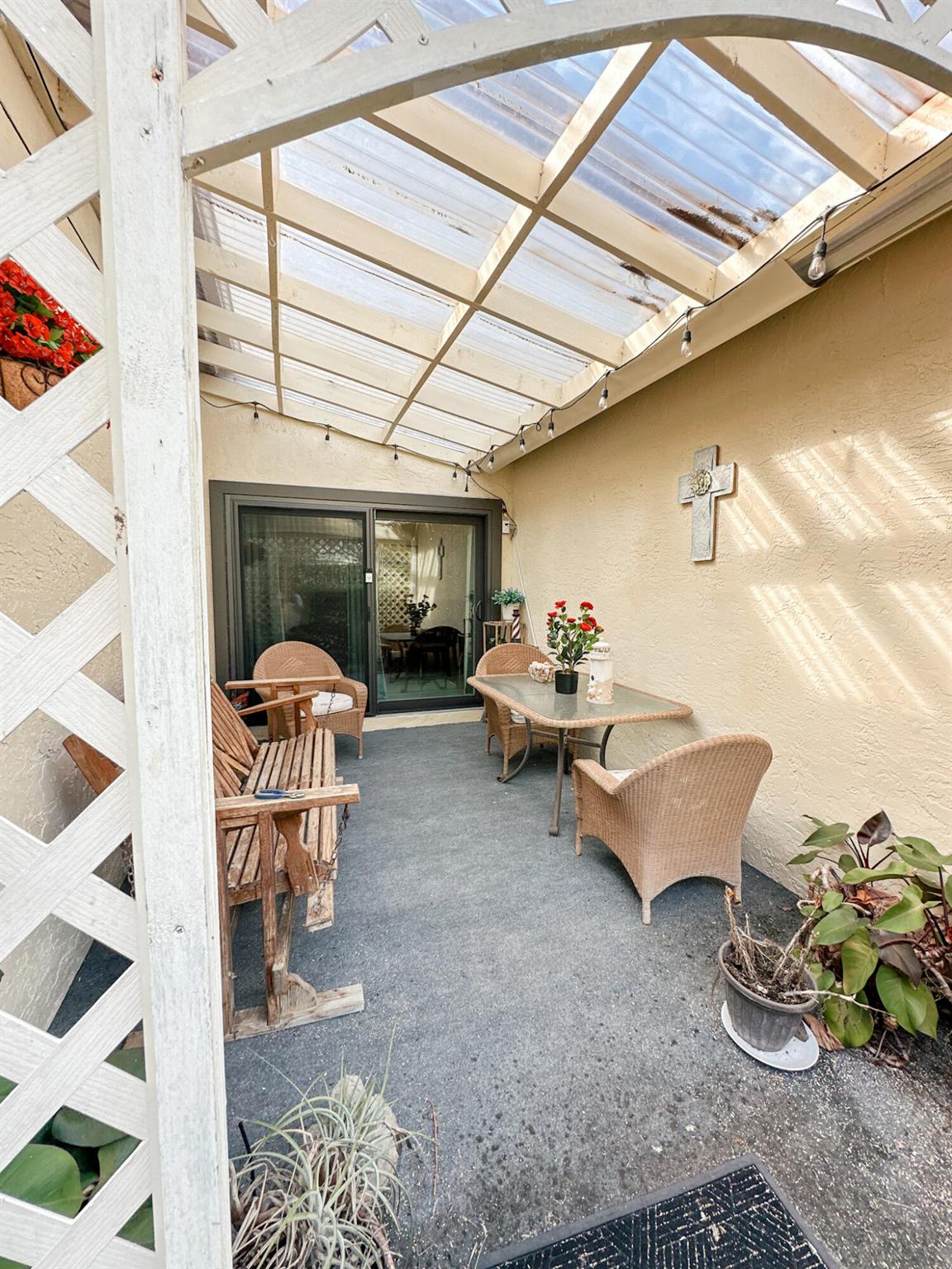 HAMMOCKS AT COCONUT CREEK - Residential