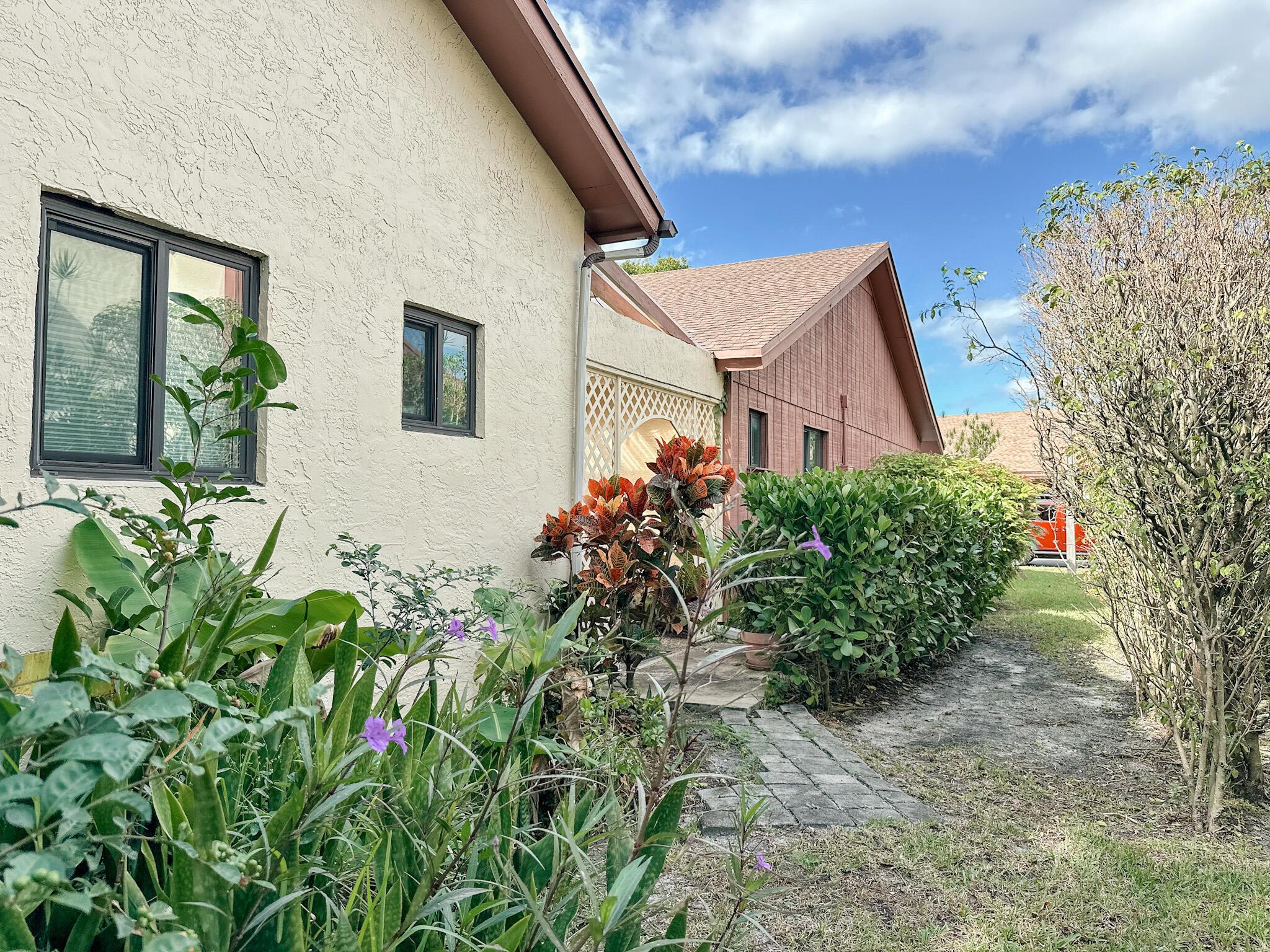 HAMMOCKS AT COCONUT CREEK - Residential