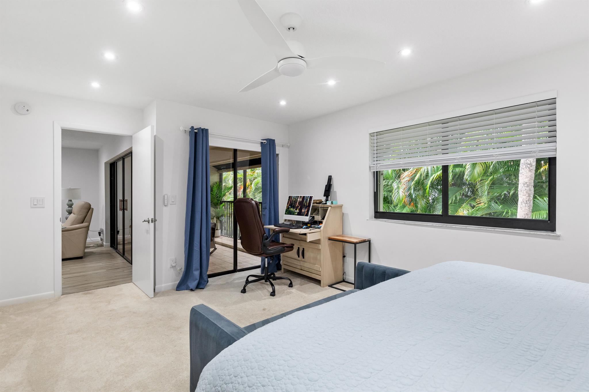 PELICAN POINTE CONDO - Residential