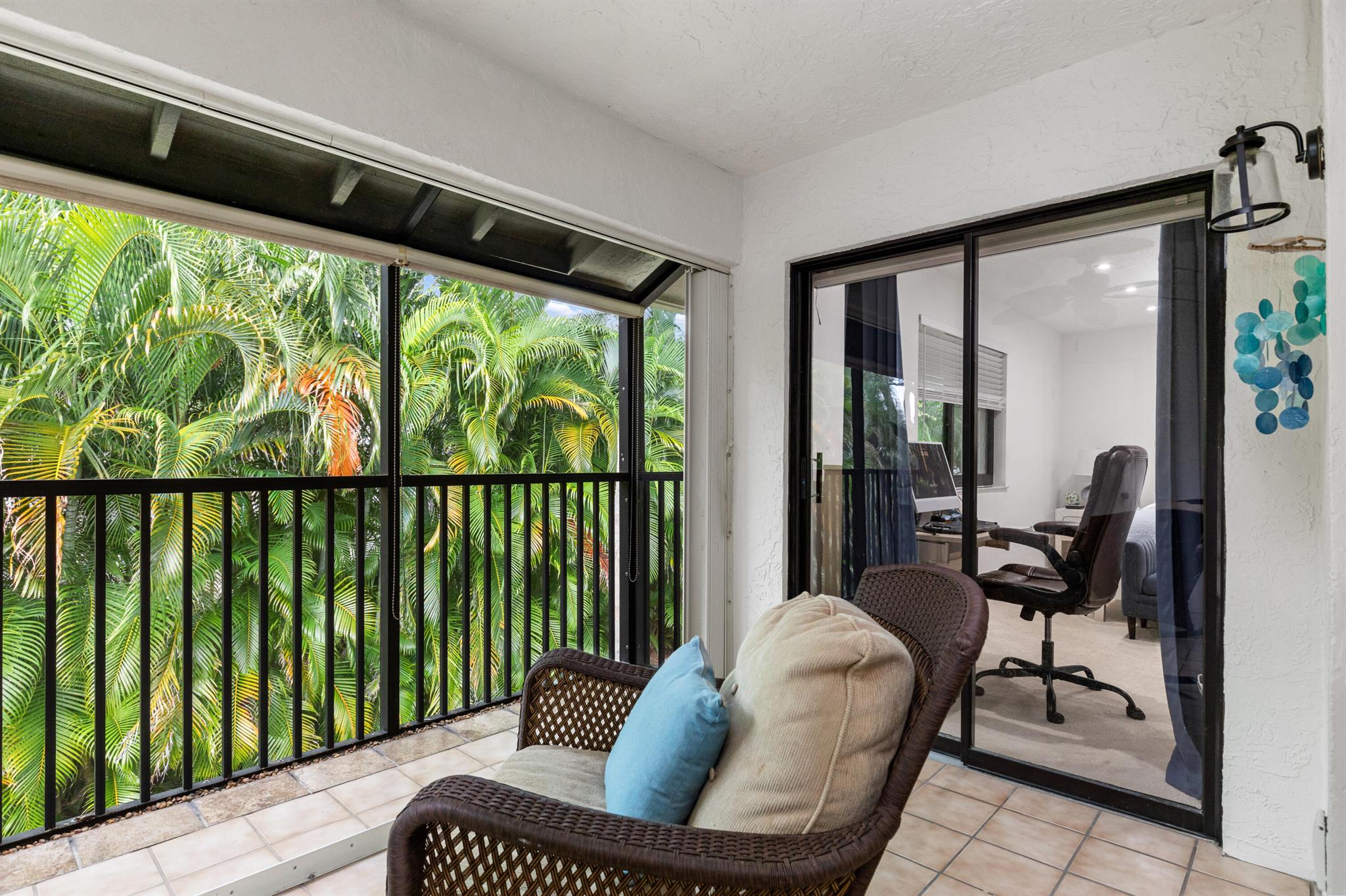 PELICAN POINTE CONDO - Residential