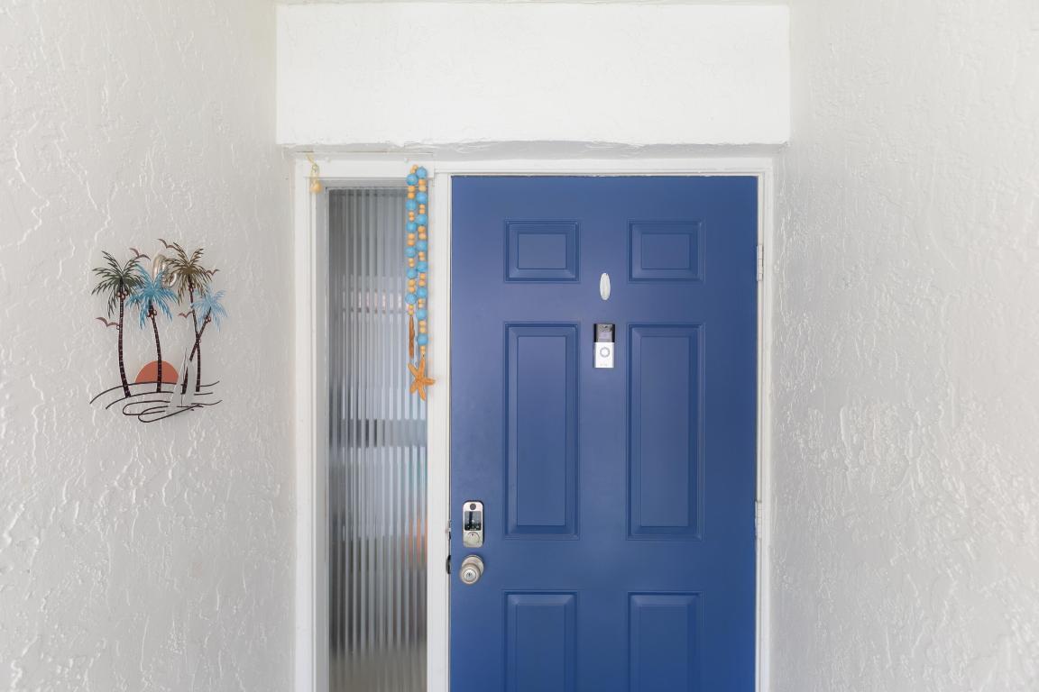 50 Pelican Pointe Drive 204