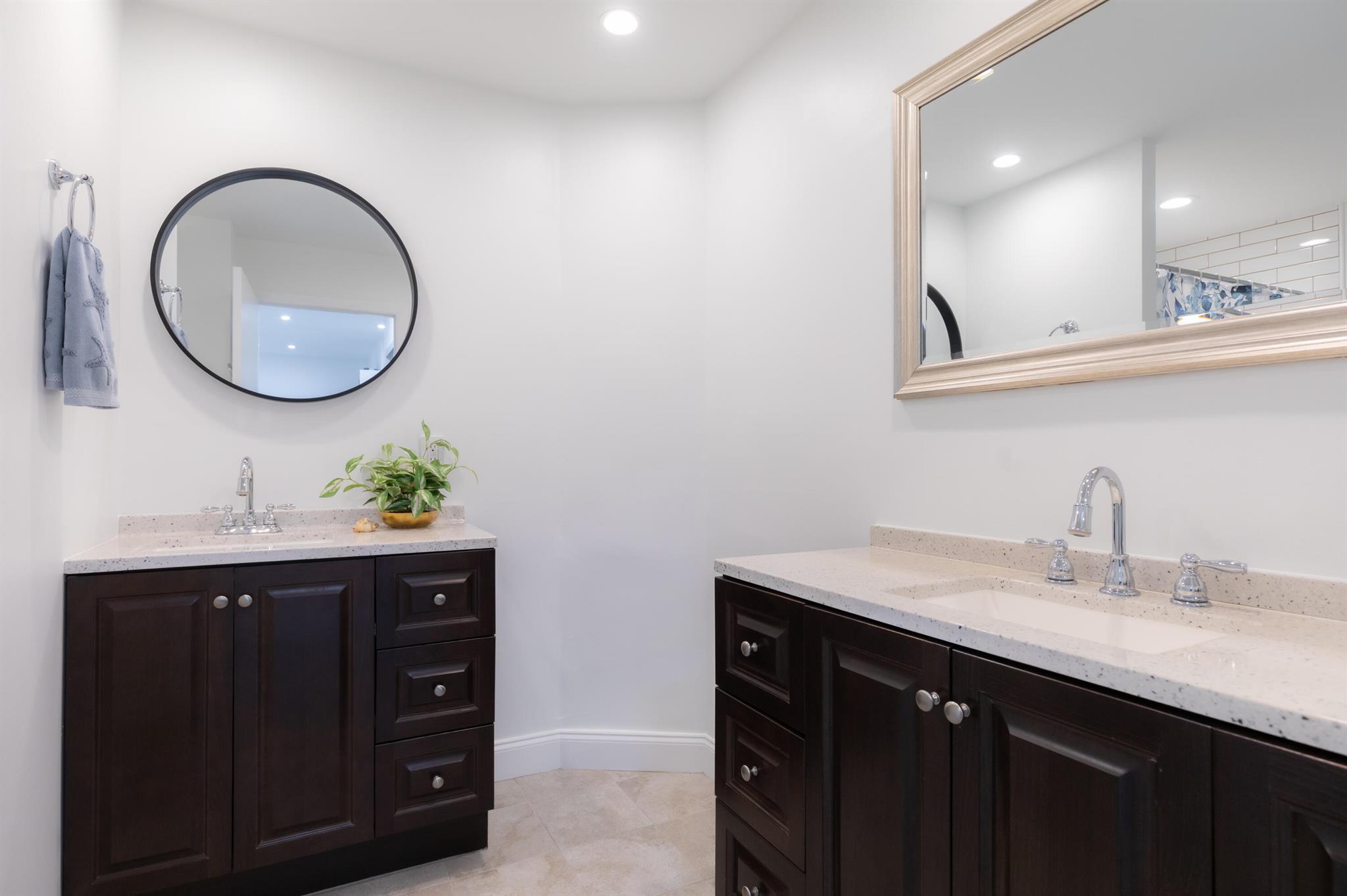 PELICAN POINTE CONDO - Residential