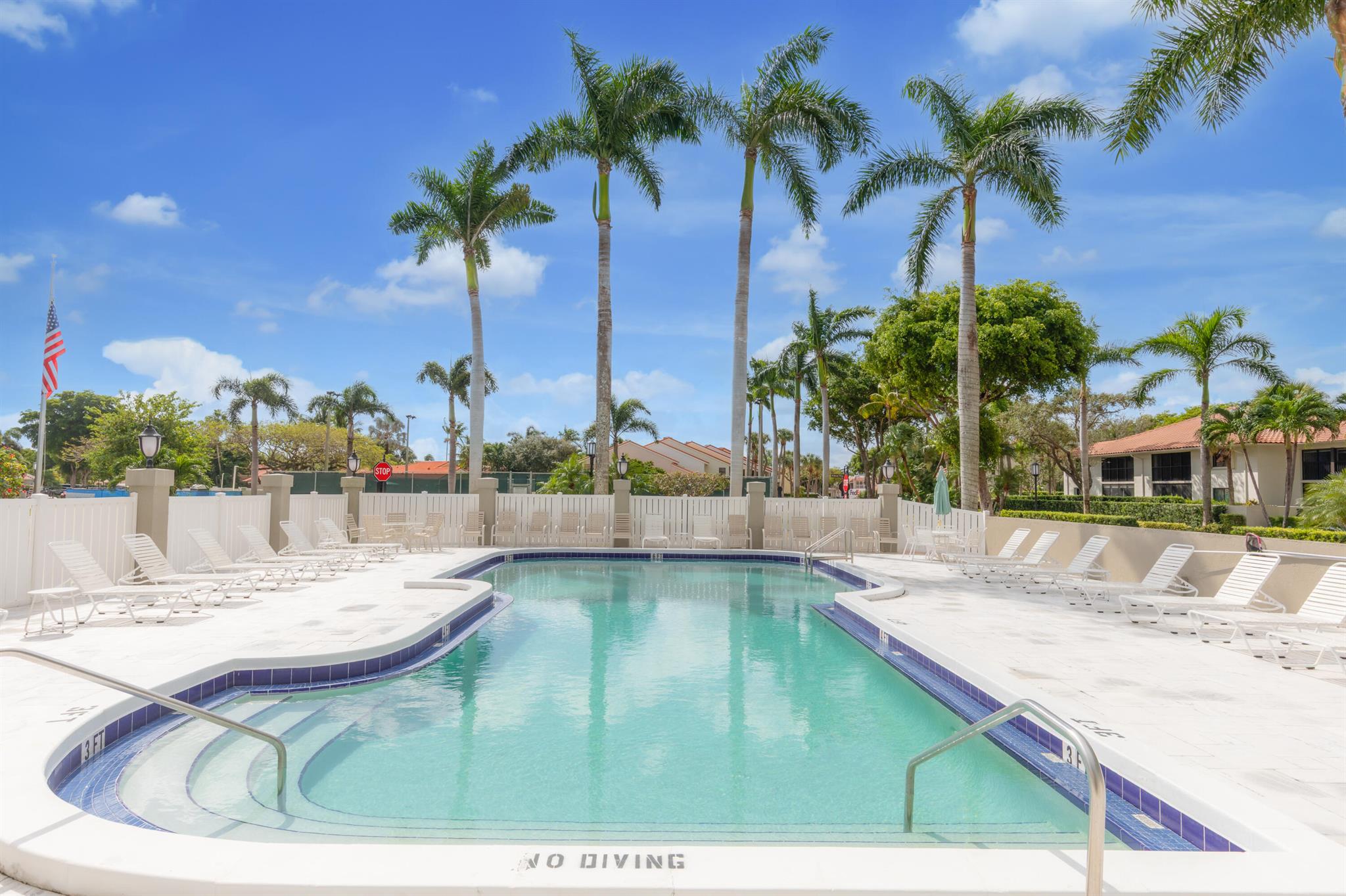 PELICAN POINTE CONDO - Residential