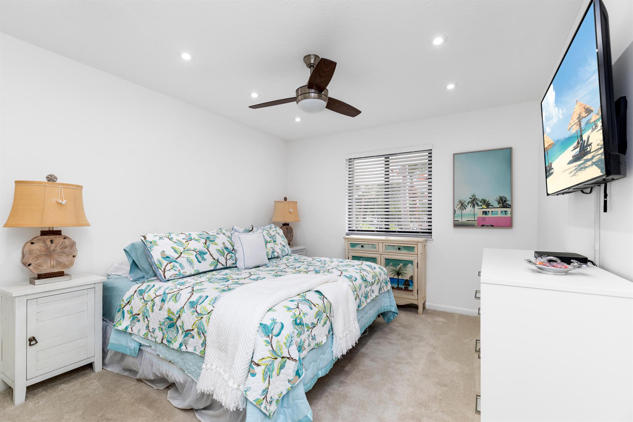 PELICAN POINTE CONDO - Residential