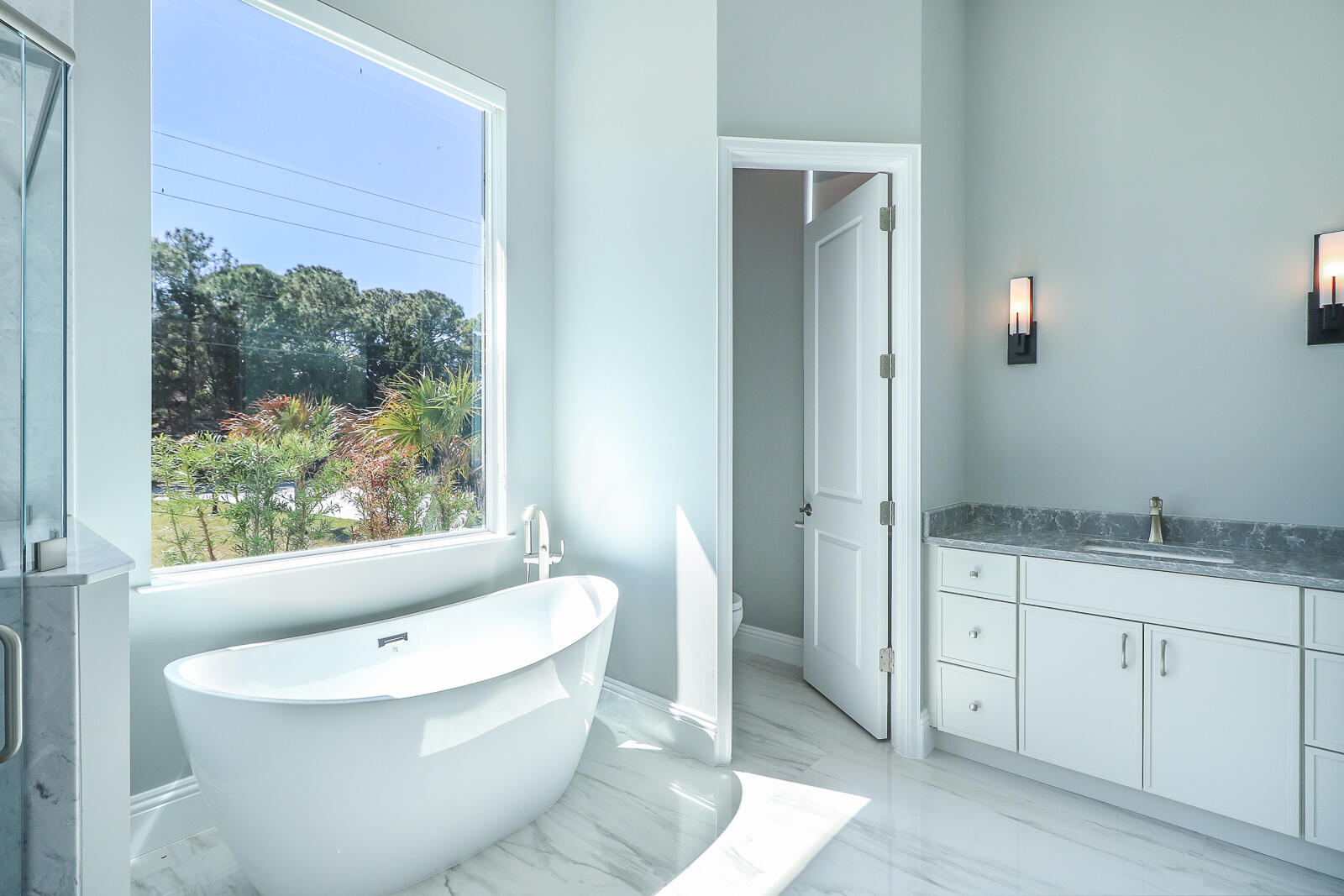 Palm Beach Country Estates - Residential