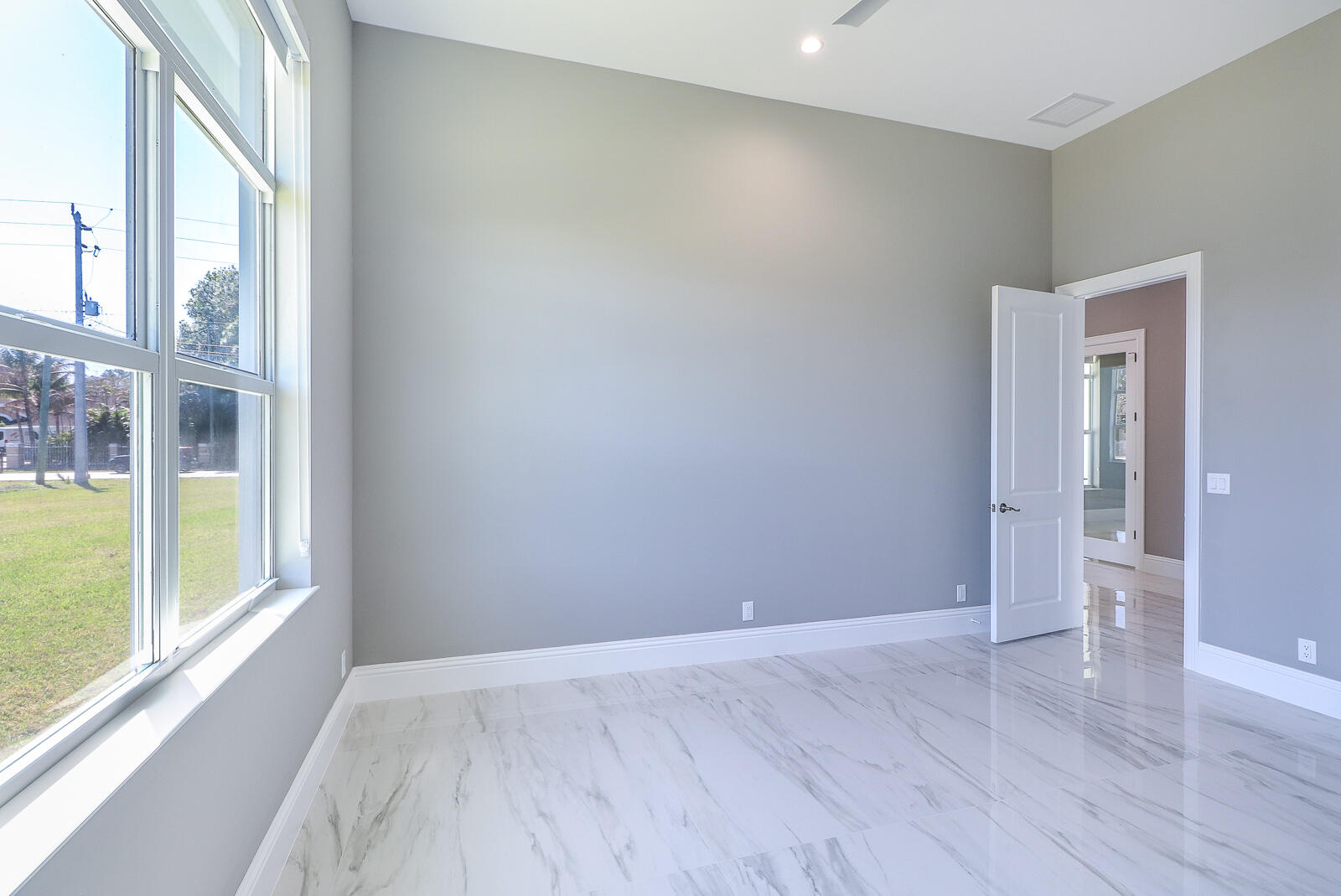 Palm Beach Country Estates - Residential