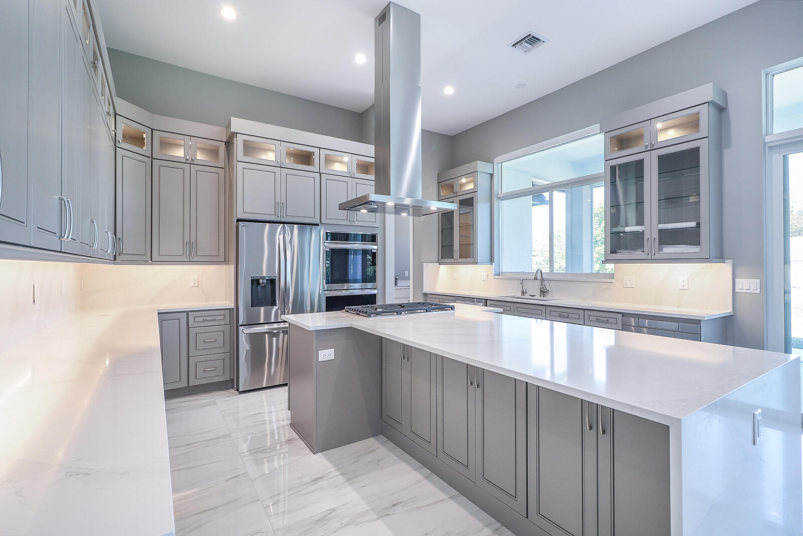 Palm Beach Country Estates - Residential