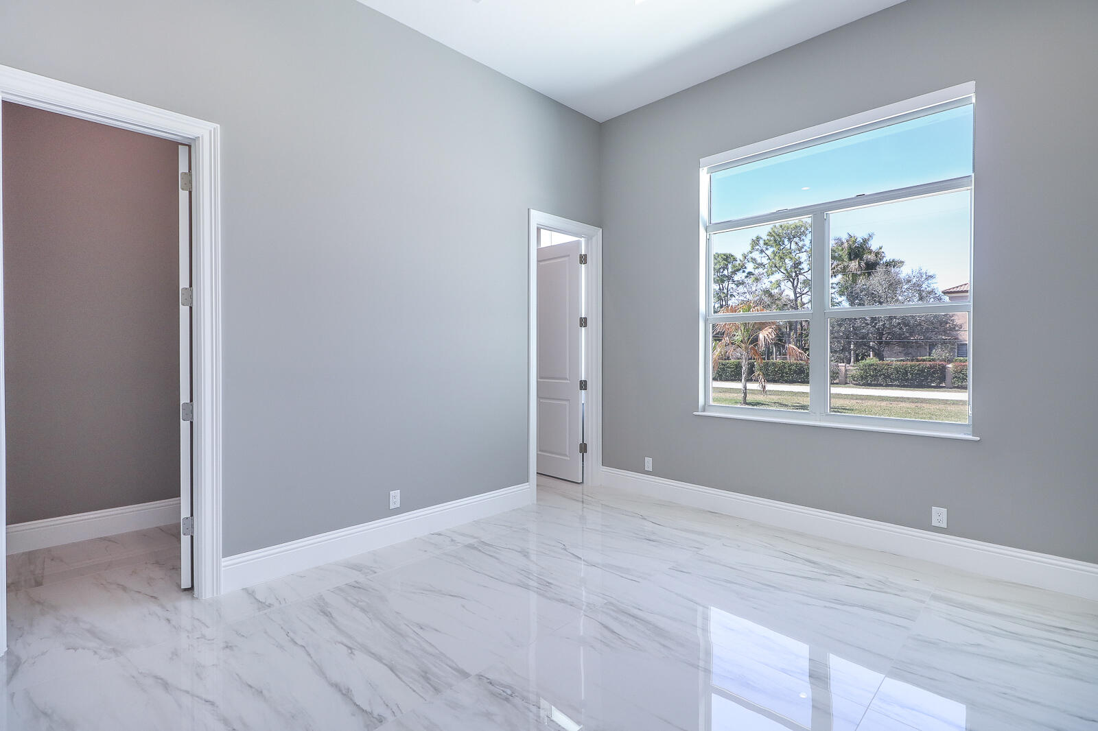 Palm Beach Country Estates - Residential