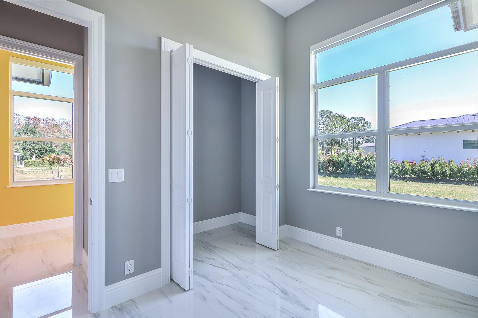 Palm Beach Country Estates - Residential