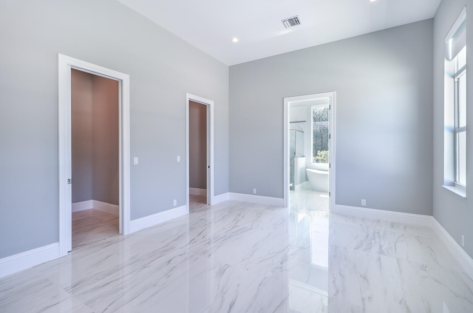 Palm Beach Country Estates - Residential