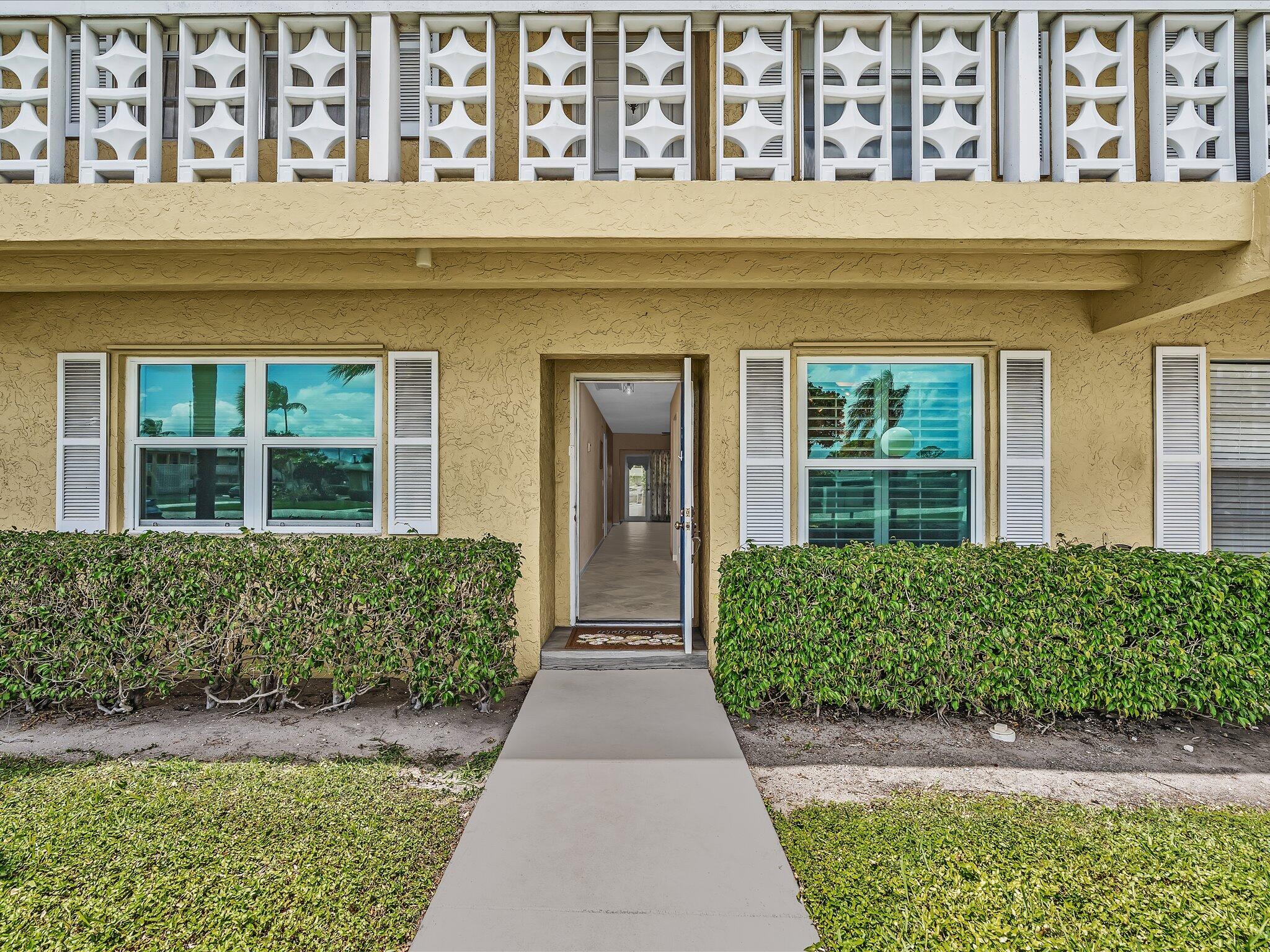 1151 CALAMONDIN Terrace 103