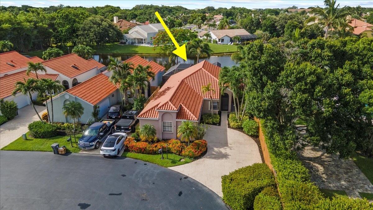 PRISTINE 3 BR/2BA WITH PRIVATE POOL IN SOUGHT AFTER CRYSTAL POINTE WITH MANNED SECURITY GATE. DIRECT ACCESS AND VIEWS OF POOL FROM BOTH PRIMARY BEDROOM AND LIVING ROOM. ACCESS TO COMMUNITY POOL, TENNIS, CLUBHOUSE. CLOSE TO ALL. MUST SEE!
