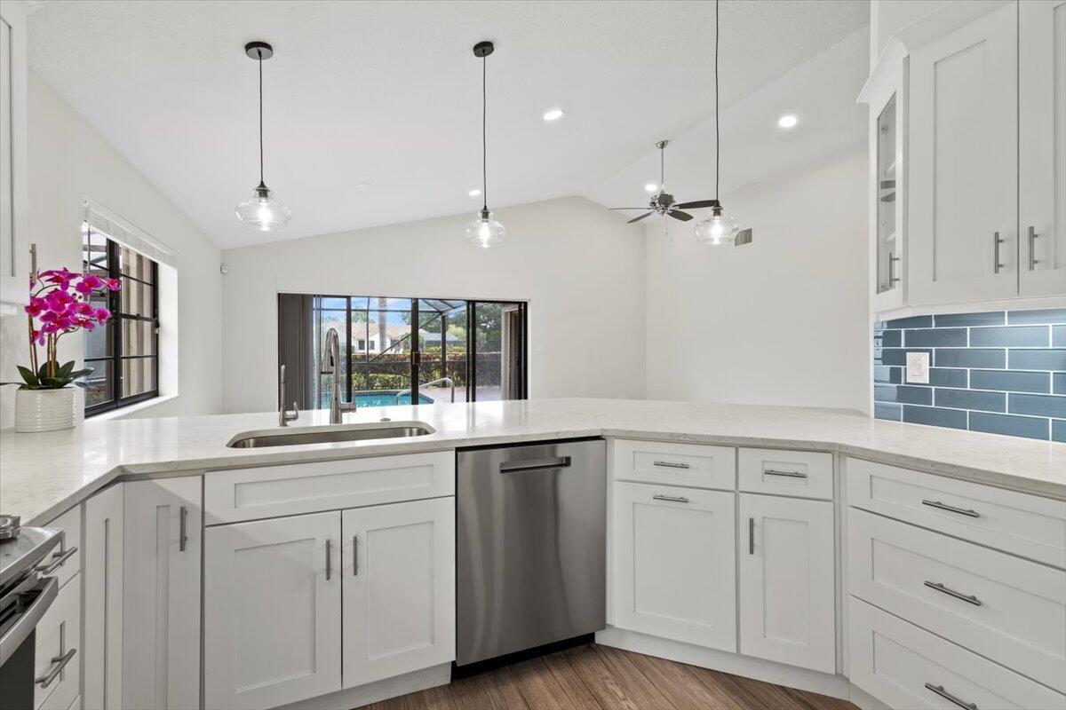 13281 Crisa Drive