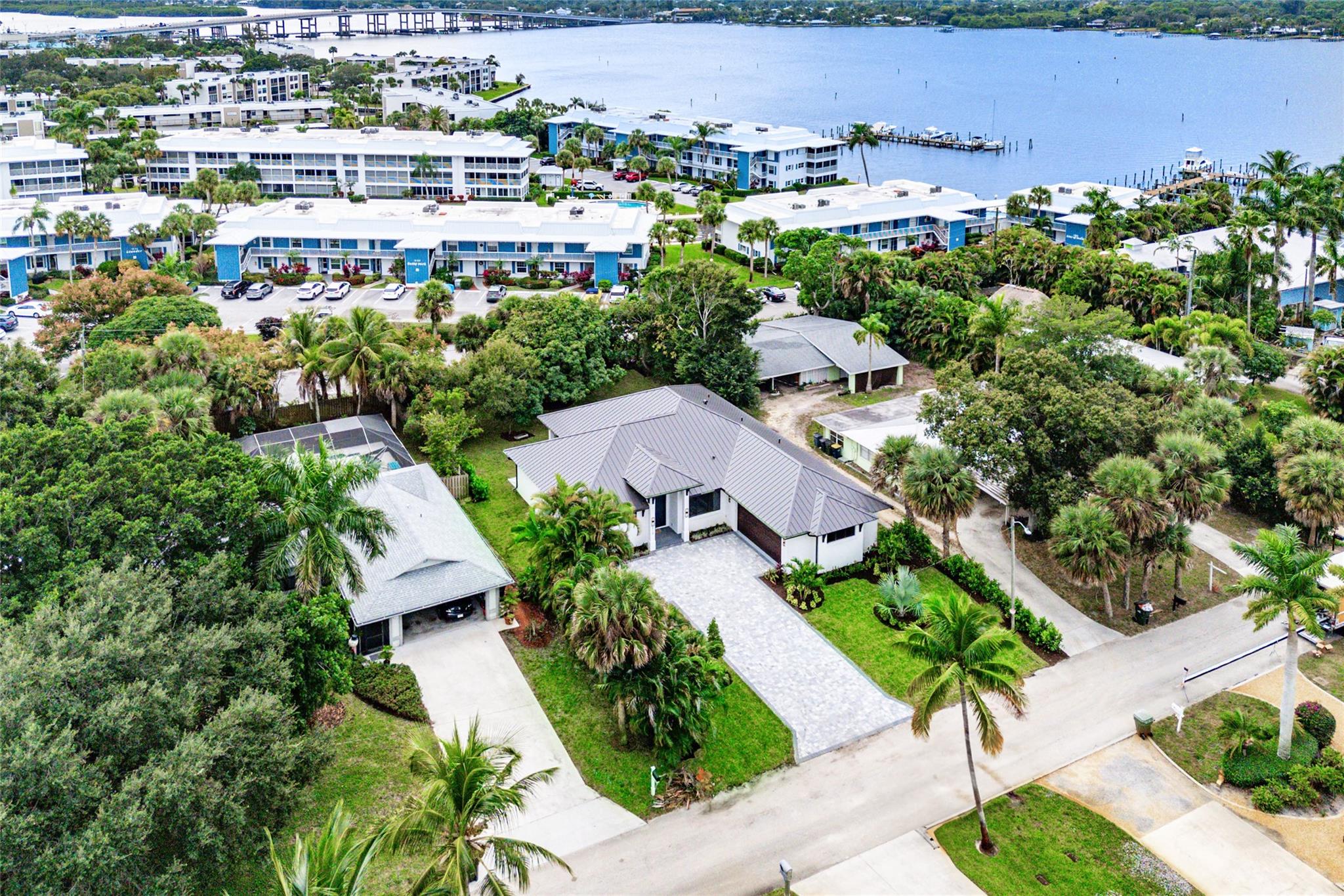 Palmetto Harbor - Residential