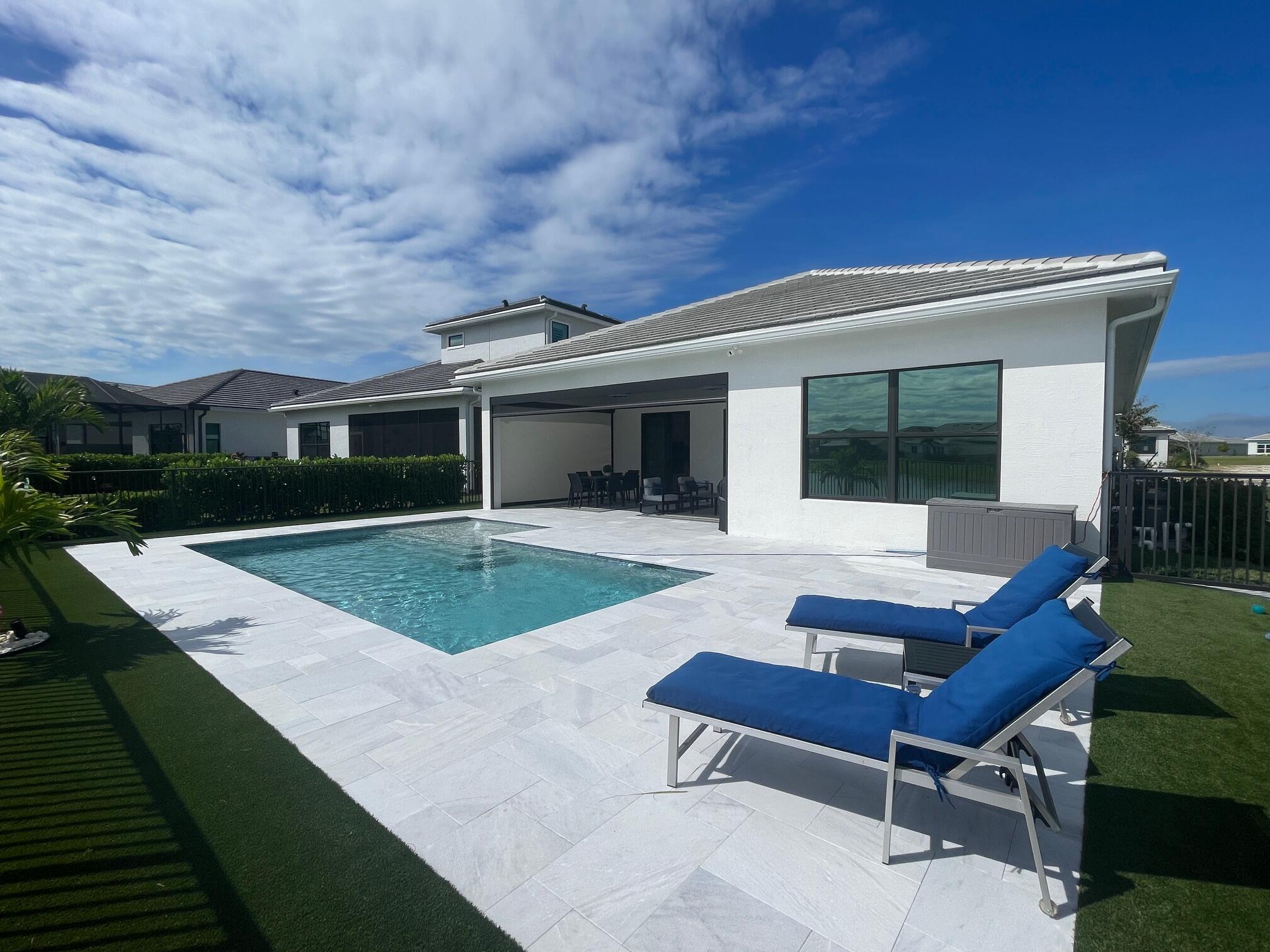 CRESSWIND PALM BEACH - Residential