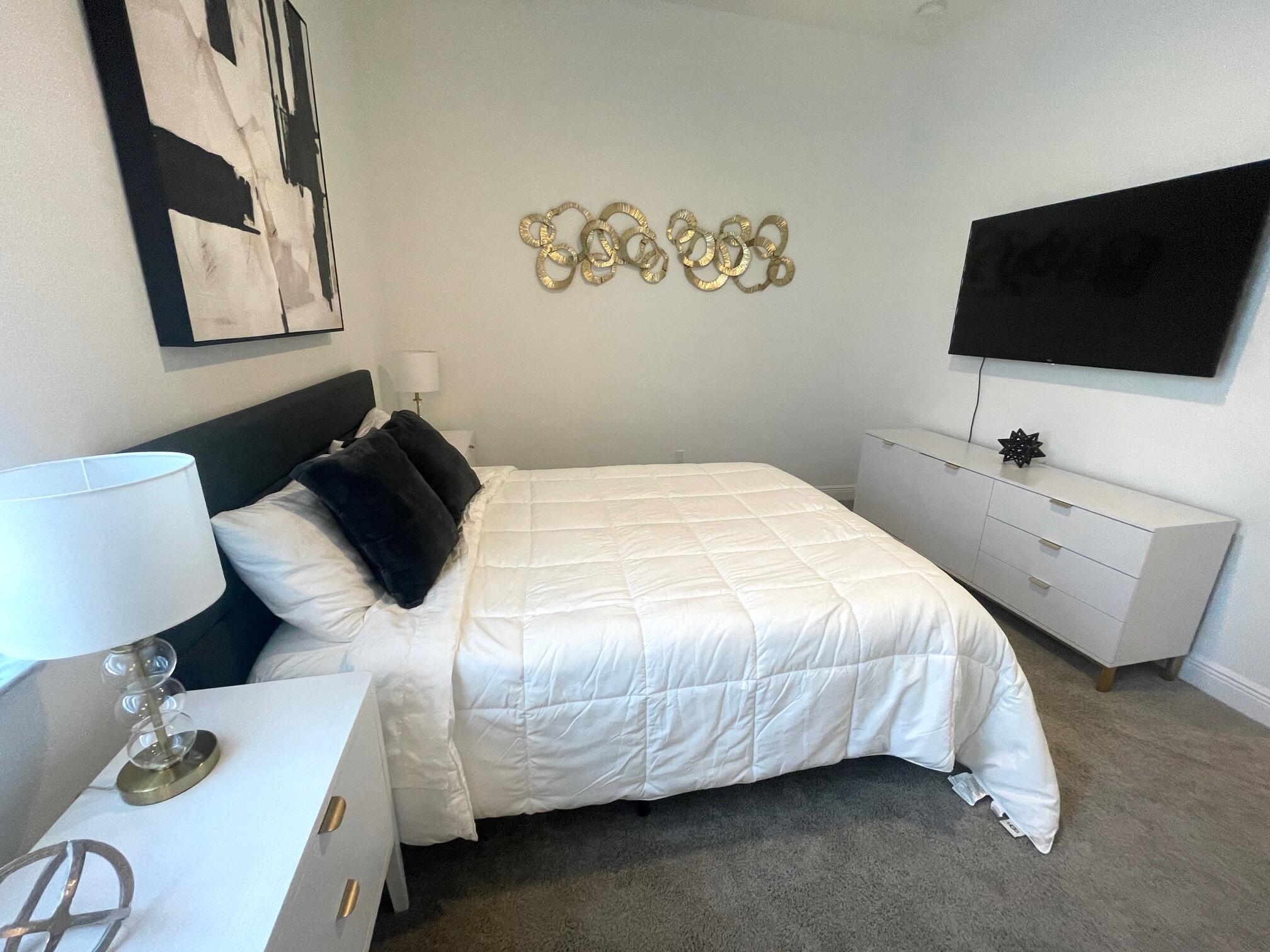 CRESSWIND PALM BEACH - Residential