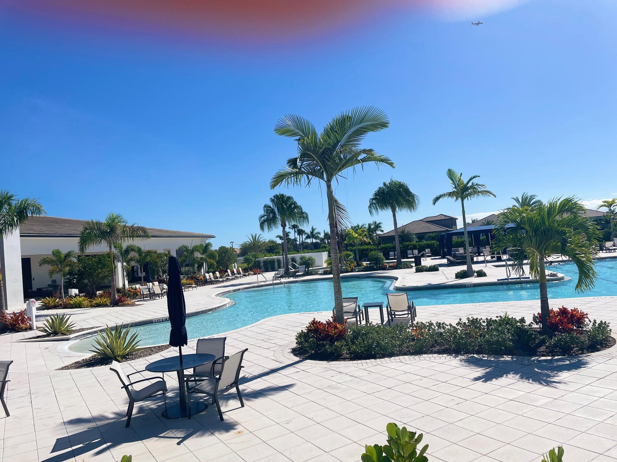 CRESSWIND PALM BEACH - Residential