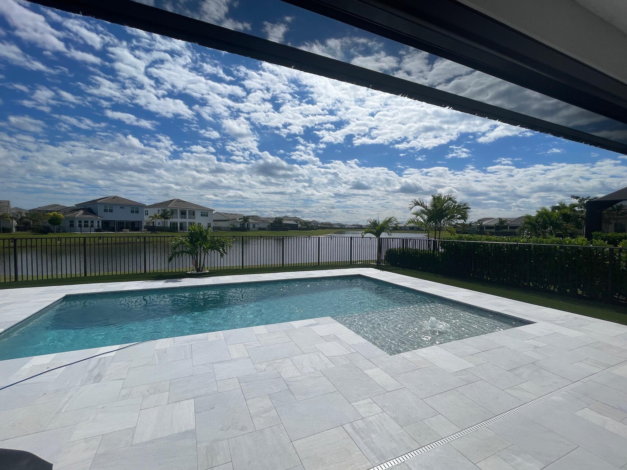 CRESSWIND PALM BEACH - Residential